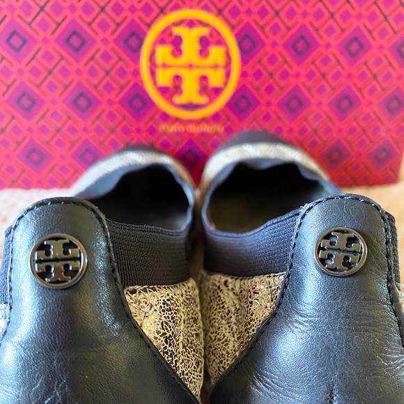 Tory Burch Bridgette blue pewter flats - Picture 4 of 8